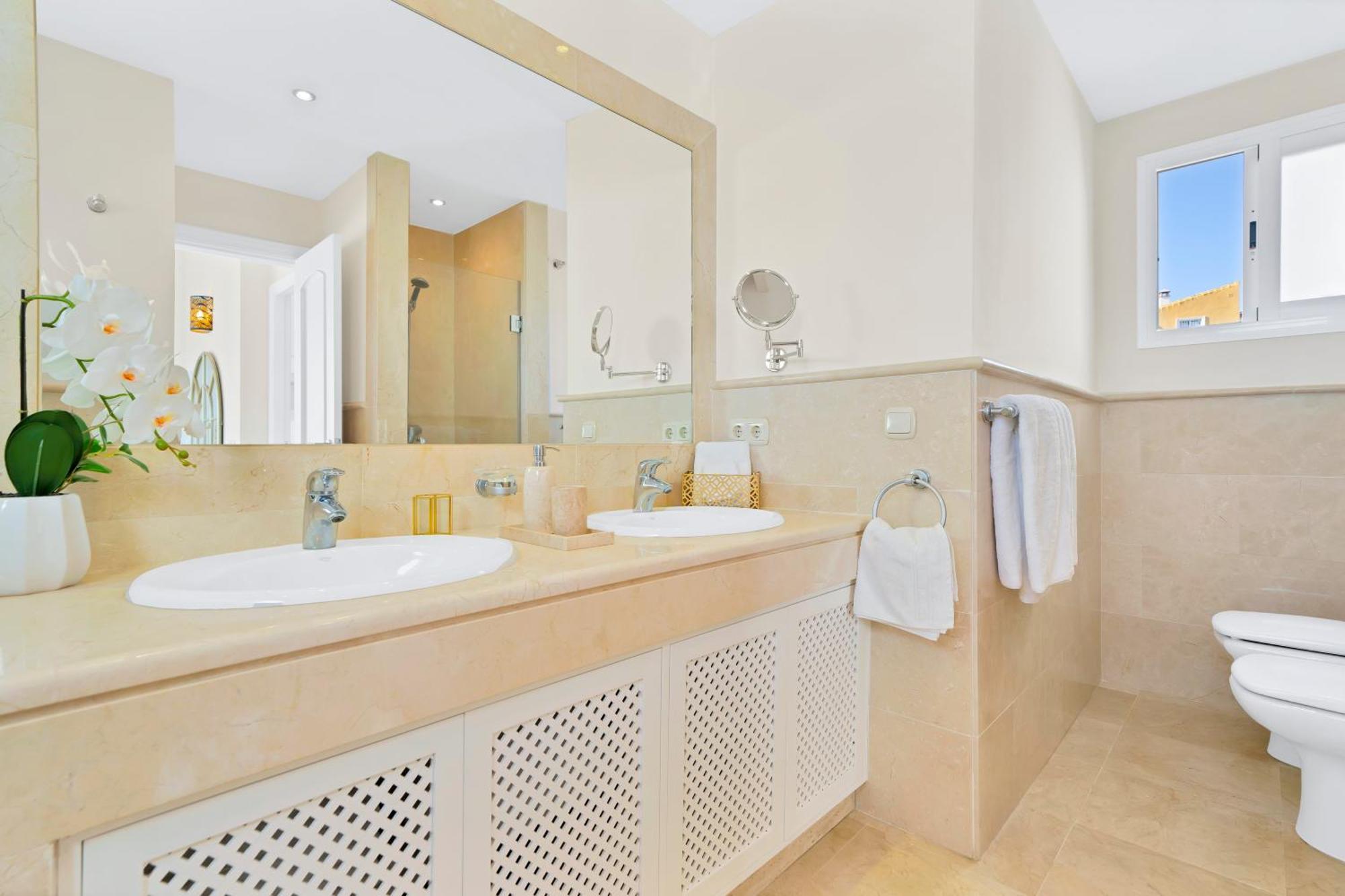 Luxury Penthouse With Sea Views In Marbella Golden Mile, Puente Romano Area Dış mekan fotoğraf