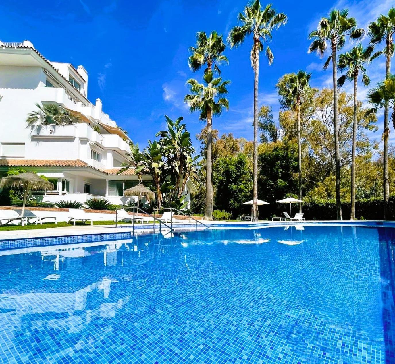 Luxury Penthouse With Sea Views In Marbella Golden Mile, Puente Romano Area Dış mekan fotoğraf