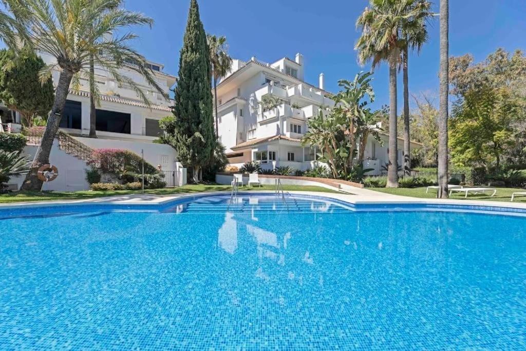 Luxury Penthouse With Sea Views In Marbella Golden Mile, Puente Romano Area Dış mekan fotoğraf